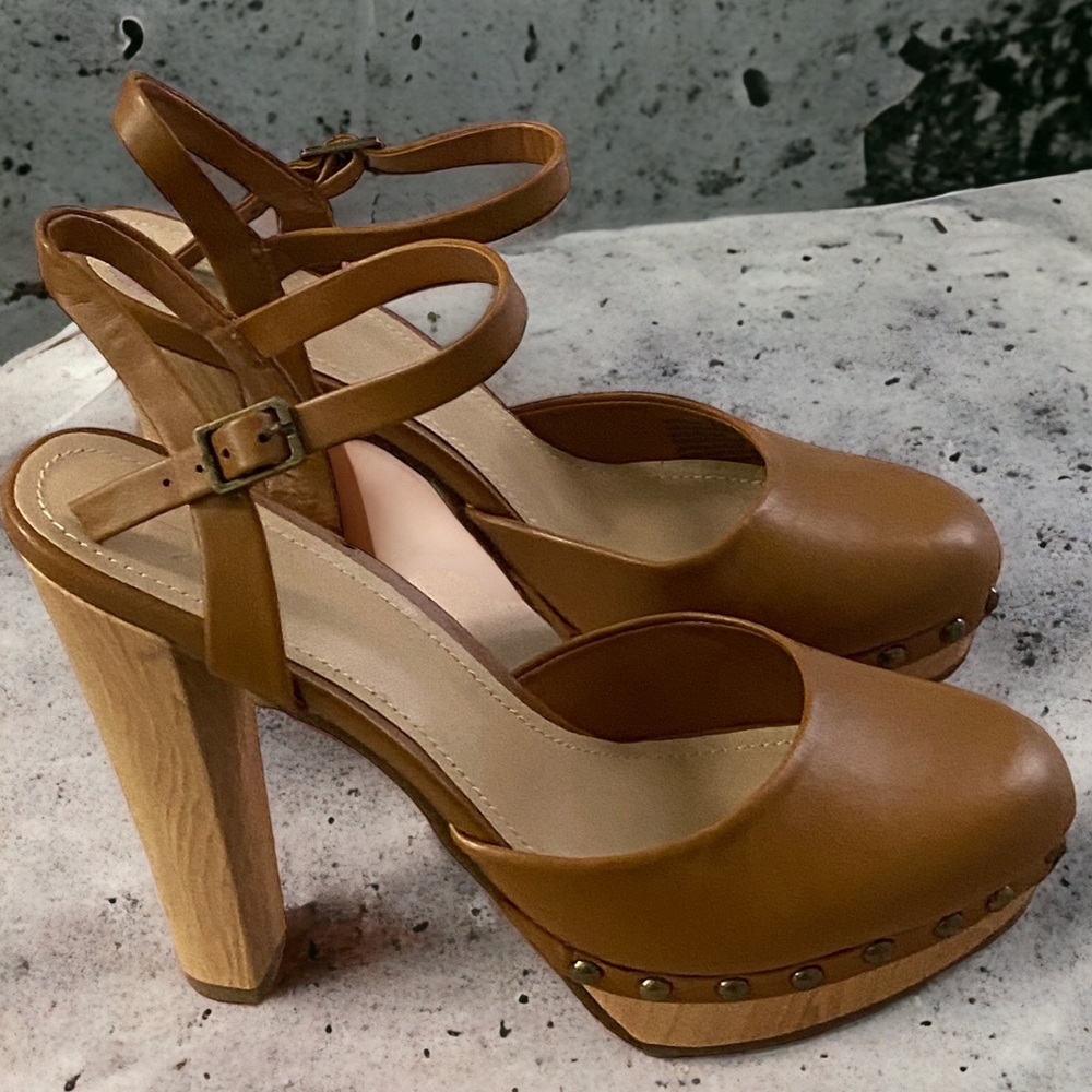 Justfab Retro Platform Heels In Camel Size 8 - image 2